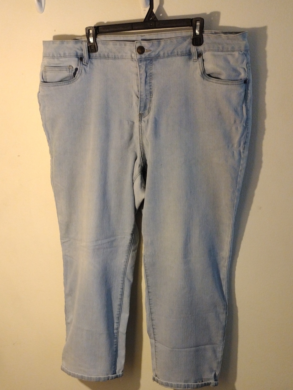 Avenues Women's Light Wash Classic Stretch Straight Leg Denim Size 22w Petite